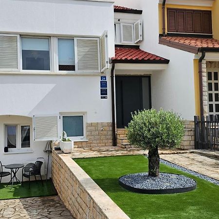 Kadenca Apartment Umag Exterior photo
